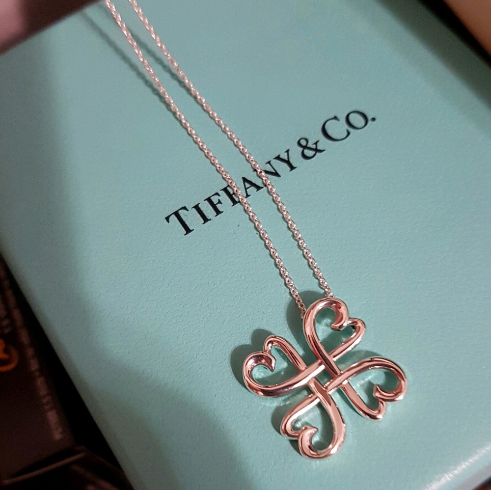 Meet your Posher, Iliana